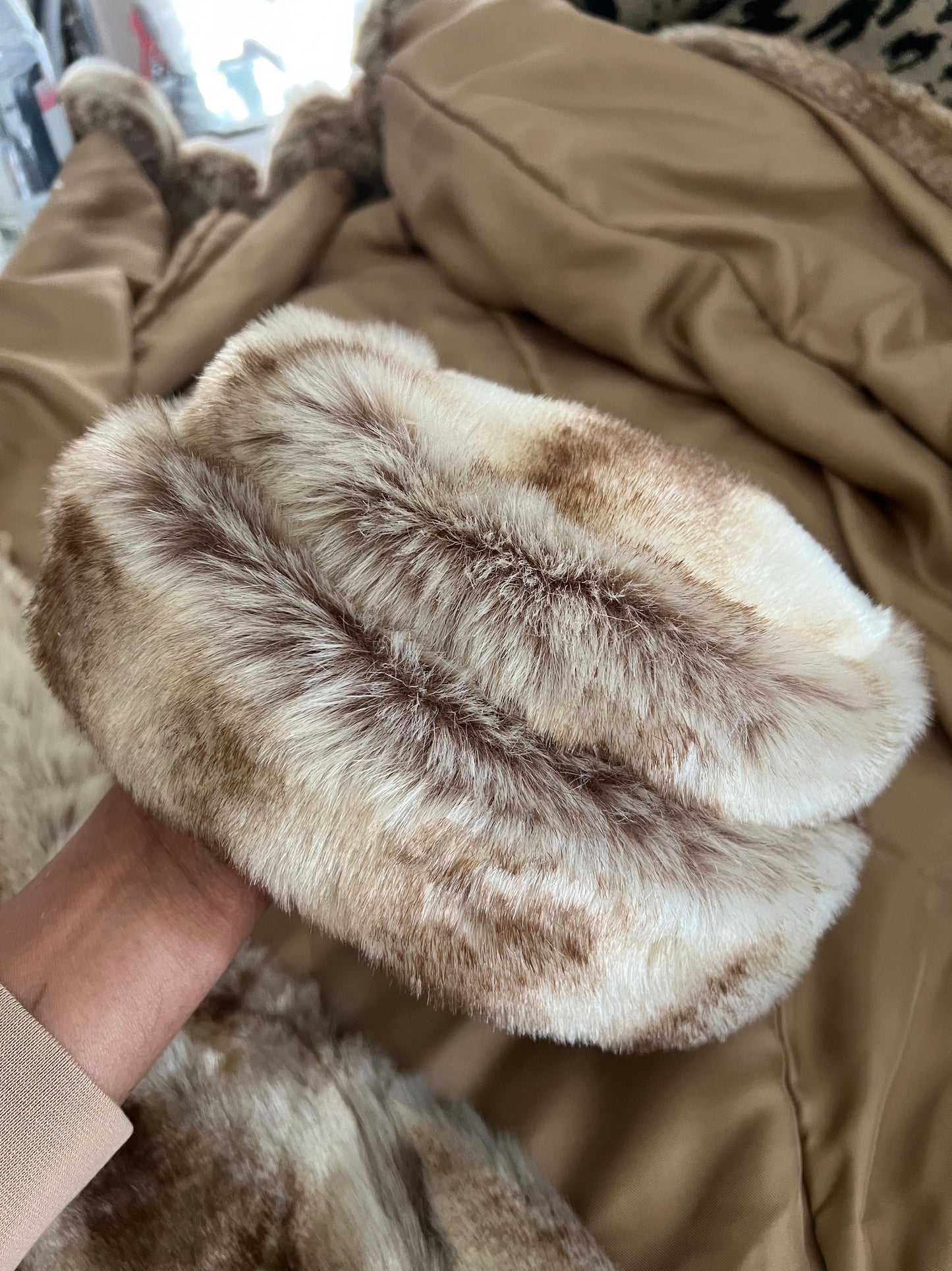 Riich Fur Hat